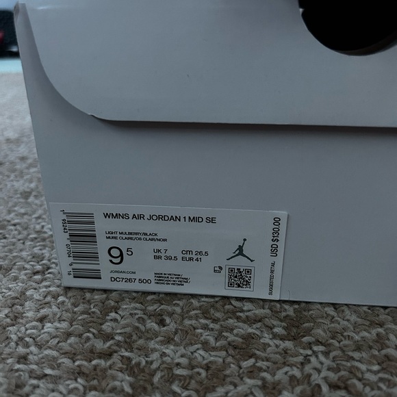 Women’s Air Jordan 1 Mid SE Light Mulberry/Black w/ Box - Picture 5 of 7